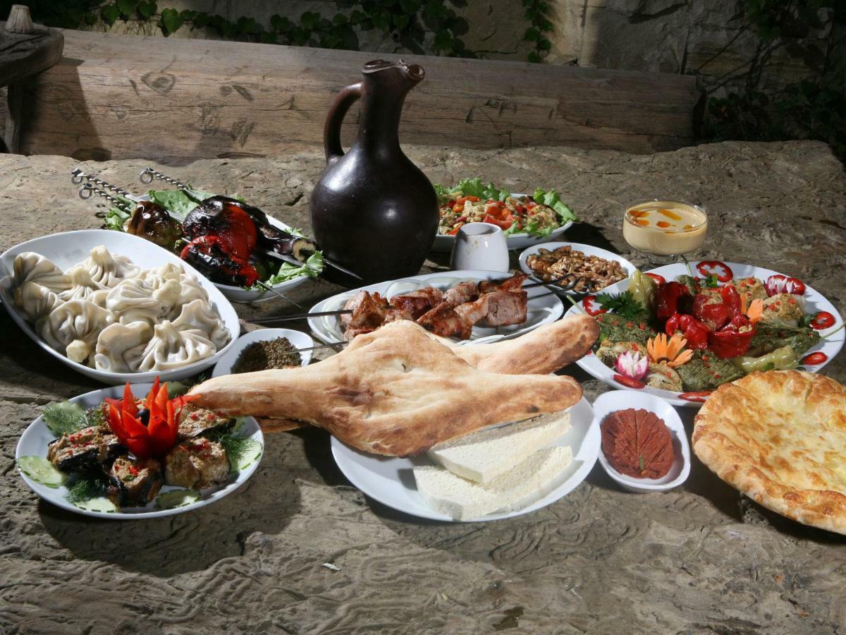 Host Family Hotel Akhaltsikhe  Eksteriør billede