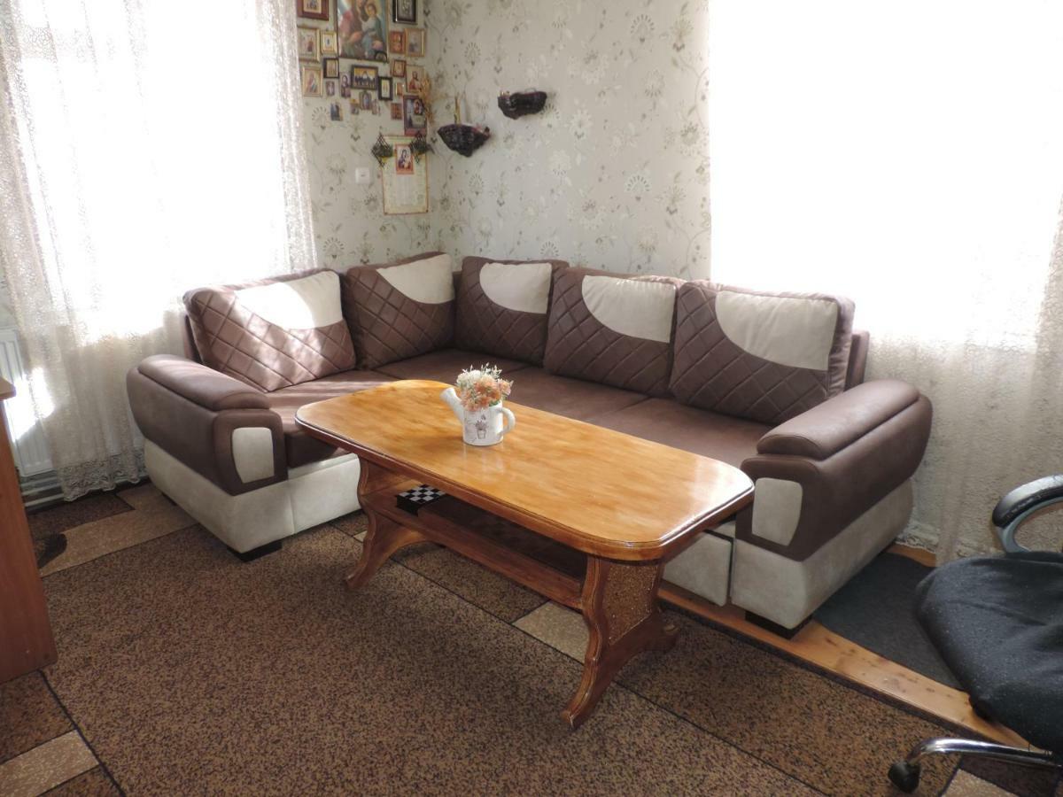 Host Family Hotel Akhaltsikhe  Eksteriør billede