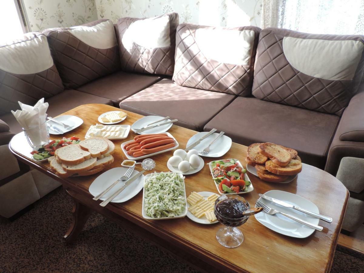 Host Family Hotel Akhaltsikhe  Eksteriør billede